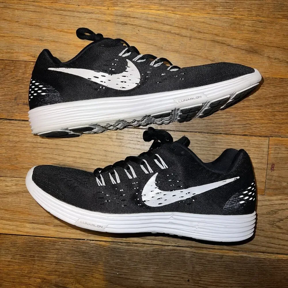 Nike Lunartempo Black/White Women Size 11.5/Men 10 run.marathon.train.lunarlon